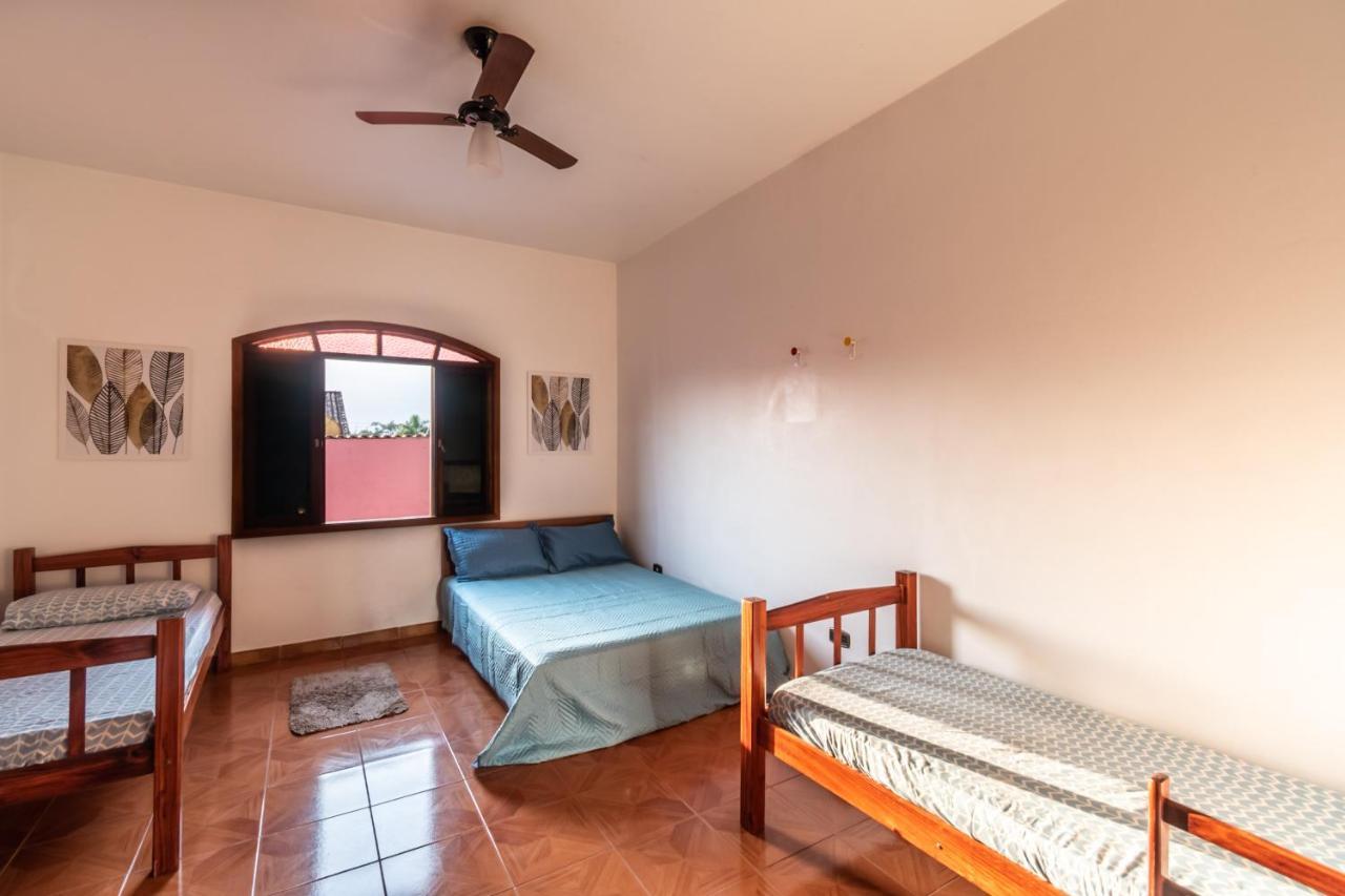 Casa Ampla Com Piscina E Churrasqueira A 300m Da *