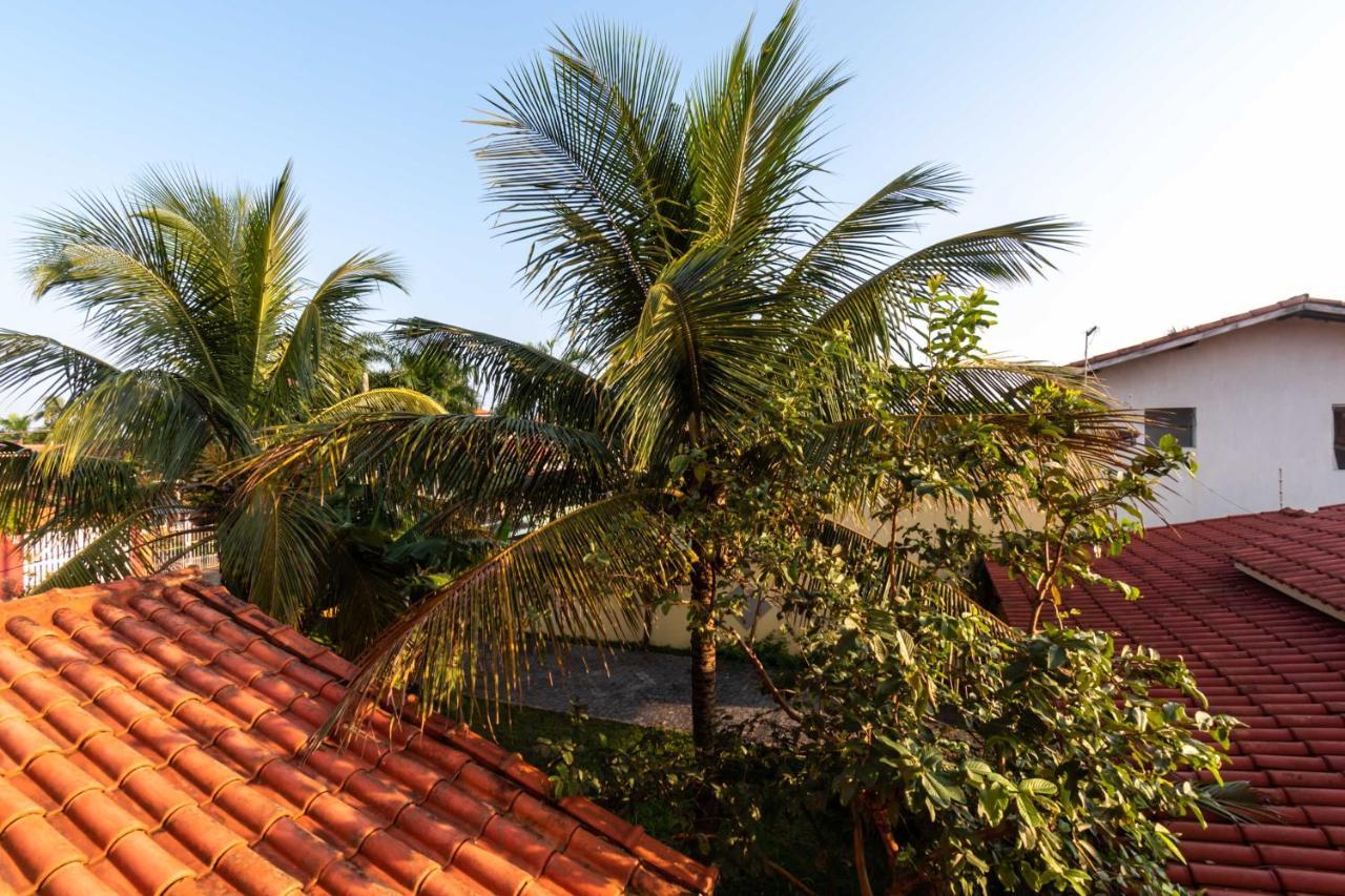 Casa Ampla Com Piscina E Churrasqueira A 300m Da *